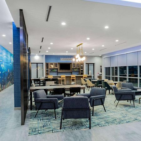 La Quinta Inn & Suites By Wyndham Galveston North At I-45 Exteriör bild