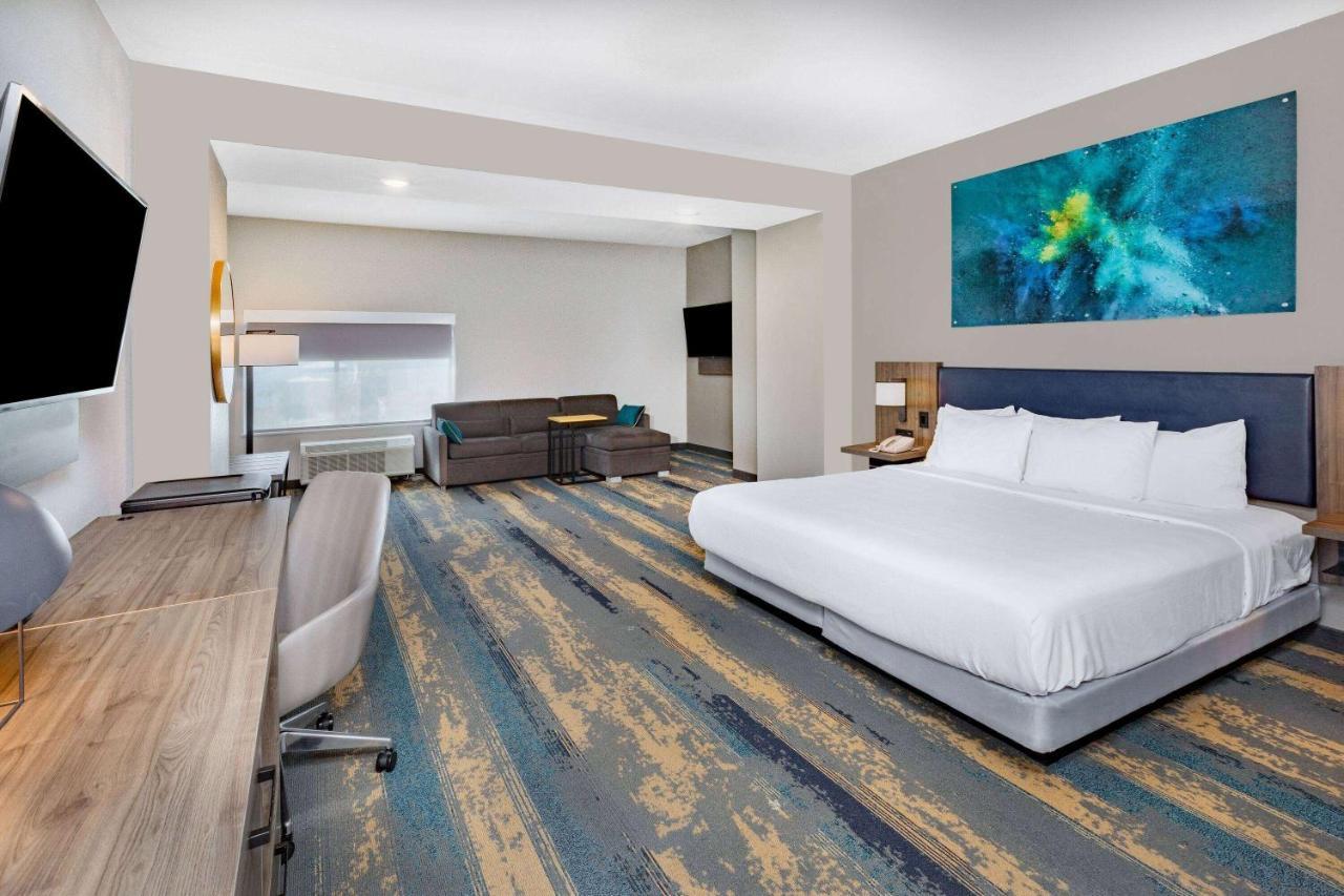 La Quinta Inn & Suites By Wyndham Galveston North At I-45 Exteriör bild